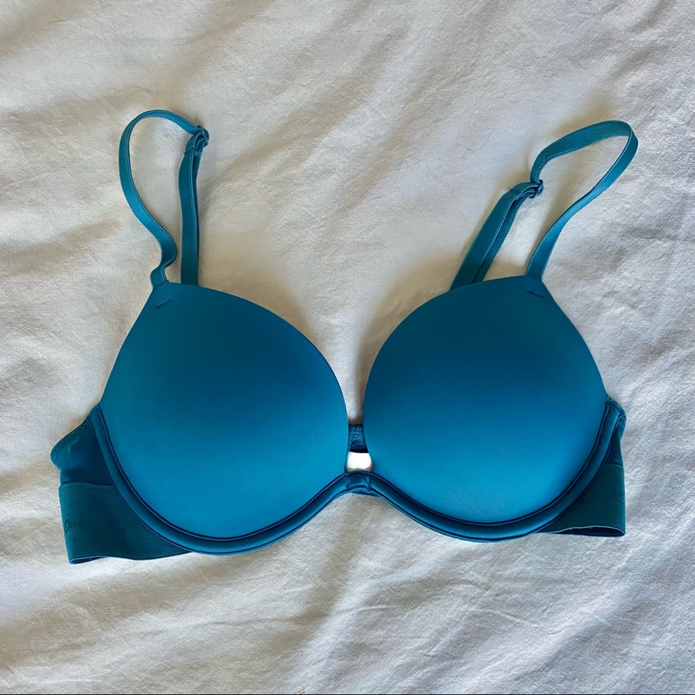 PINK Victoria’s Secret Everywhere Push-Up Bra (BLUE)